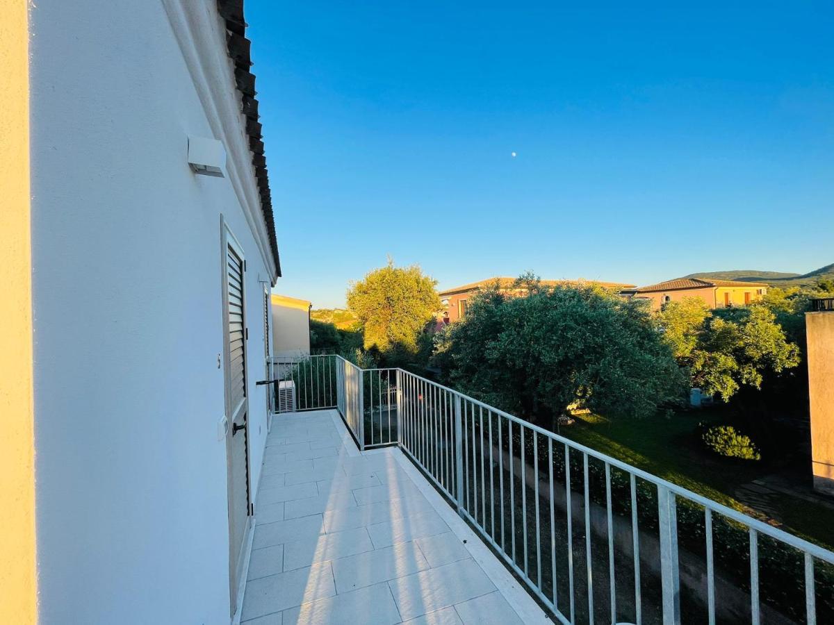 Chrisso Rooms Affittacamere San Teodoro  Kültér fotó